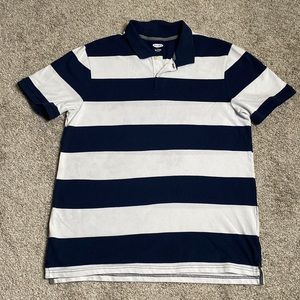 Men Old Navy V-Neck button polo shirt. Size L